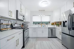 2433 NE 24th St, Lighthouse Point, FL 33064 - Photo 6