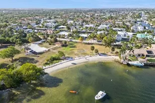 2433 NE 24th St, Lighthouse Point, FL 33064 - Photo 14