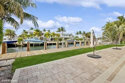 2433 NE 24th Street, Lighthouse Point, FL 33064 - Photo 16