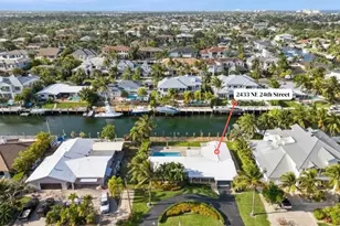 2433 NE 24th St, Lighthouse Point, FL 33064 - Photo 12