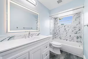 1062 Fairfax Cir W, Boynton Beach, FL 33436 - Photo 28
