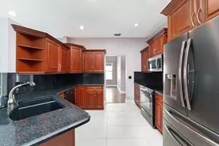 1062 Fairfax Cir W, Boynton Beach, FL 33436 - Photo 14