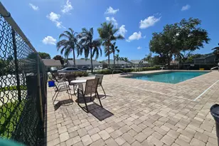 1530 Royal Forest Ct, West Palm Beach, FL 33406 - Photo 38