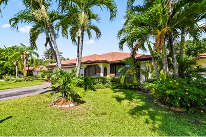 329 Knob Hill Boulevard, Boca Raton, FL 33431 - Photo 2