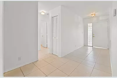 329 Knob Hill Boulevard, Boca Raton, FL 33431 - Photo 6