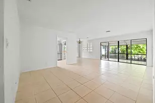 329 Knob Hill Blvd, Boca Raton, FL 33431 - Photo 8