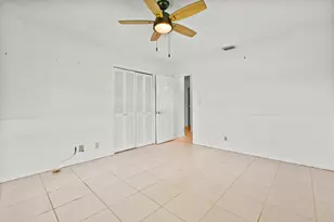 329 Knob Hill Blvd, Boca Raton, FL 33431 - Photo 22