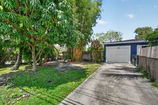4329 Kirk Rd, Lake Worth, FL 33461 - Photo 4