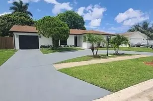 6563 Sleepy Willow Way, Delray Beach, FL 33484 - Photo 2