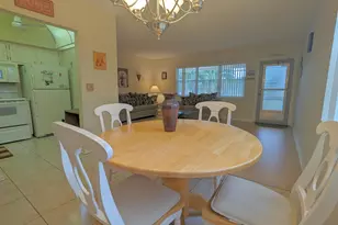 113 E Waltham E, West Palm Beach, FL 33417 - Photo 2