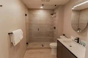 580 72nd St, Miami Beach, FL 33141 - Photo 16