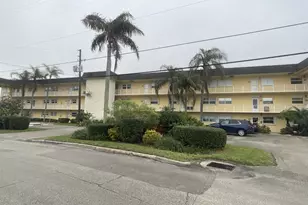 1351 Bayshore Dr, Fort Pierce, FL 34949 - Photo 2