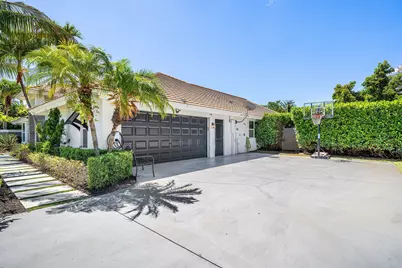 916 SW 37th Court, Boynton Beach, FL 33435 - Photo 4