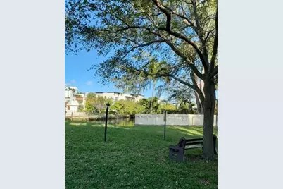 132 S Cypress Road #523, Pompano Beach, FL 33060 - Photo 14