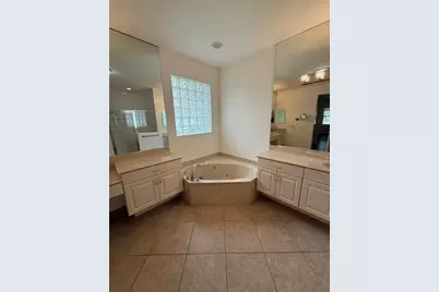12039 Oakvista Drive, Boynton Beach, FL 33437 - Photo 10