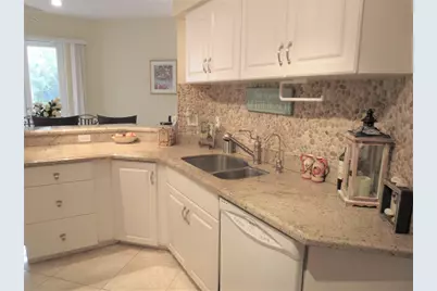 1900 Oceanwalk Lane #117, Lauderdale by the Sea, FL 33062 - Photo 10