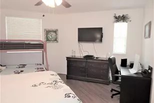 1900 Oceanwalk Ln, Lauderdale by the Sea, FL 33062 - Photo 14