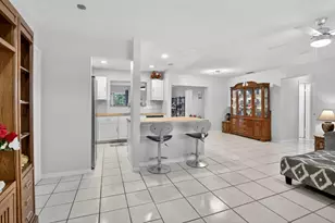 1411 NW 89th Ave, Pembroke Pines, FL 33024 - Photo 6