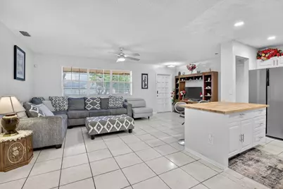 1411 NW 89th Avenue, Pembroke Pines, FL 33024 - Photo 10