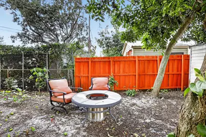 1411 NW 89th Avenue, Pembroke Pines, FL 33024 - Photo 36