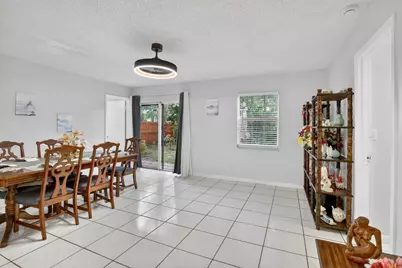 1411 NW 89th Avenue, Pembroke Pines, FL 33024 - Photo 16