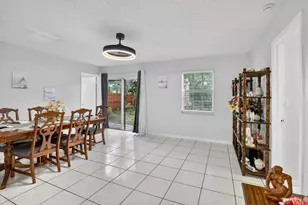 1411 NW 89th Ave, Pembroke Pines, FL 33024 - Photo 16
