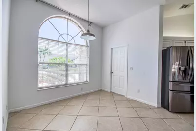 252 Moccasin Trail W, Jupiter, FL 33458 - Photo 4