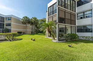 16401 Golf Club Rd, Weston, FL 33326 - Photo 52