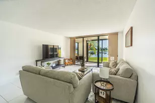 16401 Golf Club Rd, Weston, FL 33326 - Photo 32