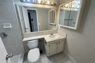 165 Coventry G, West Palm Beach, FL 33417 - Photo 6