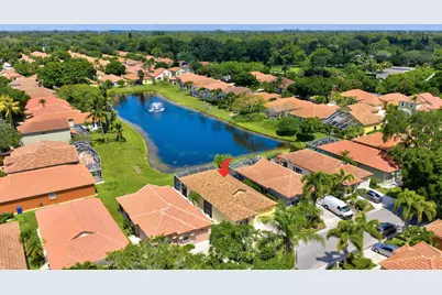 2097 Bonisle Circle, Riviera Beach, FL 33418 - Photo 2