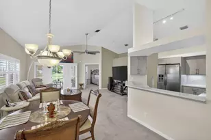 2097 Bonisle Cir, Riviera Beach, FL 33418 - Photo 8