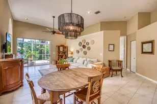 264 Canterbury Dr, Palm Beach Gardens, FL 33418 - Photo 8