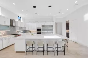 2702 NW 71st Blvd, Boca Raton, FL 33496 - Photo 16