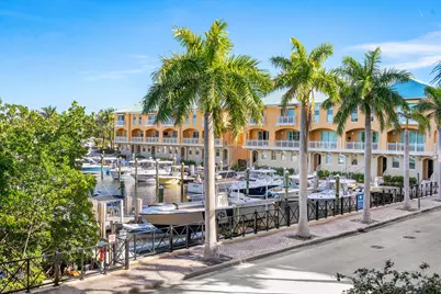 700 E Boynton Beach Boulevard #202, Boynton Beach, FL 33435 - Photo 1