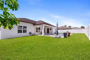 107 Sycamore Dr, Royal Palm Beach, FL 33411 - Photo 42