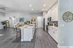 2549 SE Lyman Cir, Port Saint Lucie, FL 34952 - Photo 20
