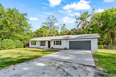 11852 N 47th Rd Road N, The Acreage, FL 33411 - Photo 2