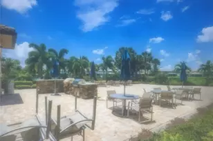 4350 Hillcrest Dr, Hollywood, FL 33021 - Photo 16