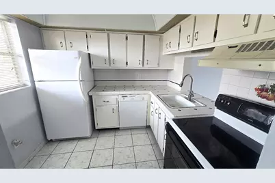 2800 NW 56th Avenue #G406, Lauderhill, FL 33313 - Photo 8