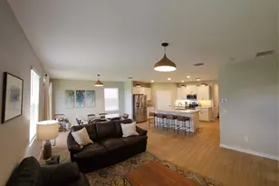 3034 NE Skyview Ln, Jensen Beach, FL 34957 - Photo 2