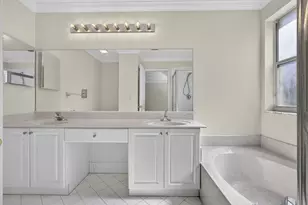 1104 Oakwater Dr, Royal Palm Beach, FL 33411 - Photo 10