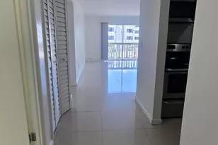 15221 NE 6th Ave, Miami, FL 33162 - Photo 2