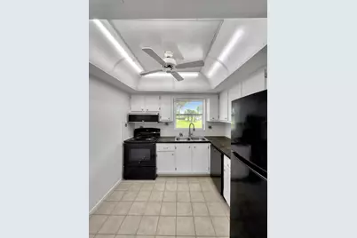 5263 Cresthaven Boulevard #A, West Palm Beach, FL 33415 - Photo 2