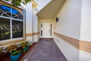 608 W Palm Aire Dr, Pompano Beach, FL 33069 - Photo 12