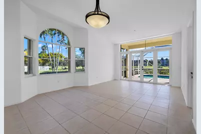 608 W Palm Aire Drive #608, Pompano Beach, FL 33069 - Photo 2