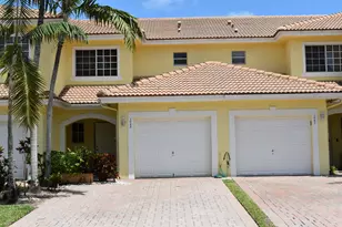 1043 Imperial Lake Rd, West Palm Beach, FL 33413 - Photo 2