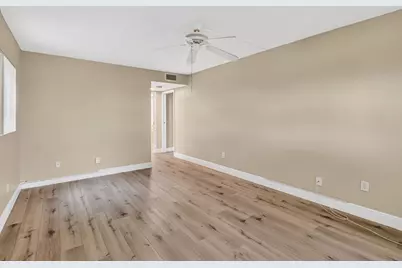 23305 N Barwood Ln Lane N #209, Boca Raton, FL 33428 - Photo 22