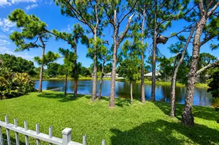 7529 SE Bay Cedar Cir, Hobe Sound, FL 33455 - Photo 2