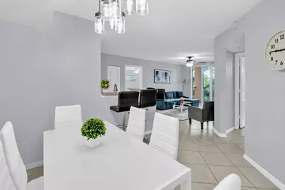 214 Villa Circle #214, Boynton Beach, FL 33435 - Photo 2